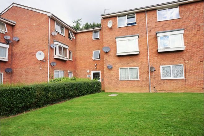 2 Bedroom Flat To Rent In Evergreen Way Hayes Ub3 2bh