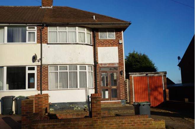 3 Bedroom Semi Detached House To Rent In Elmore Road Luton