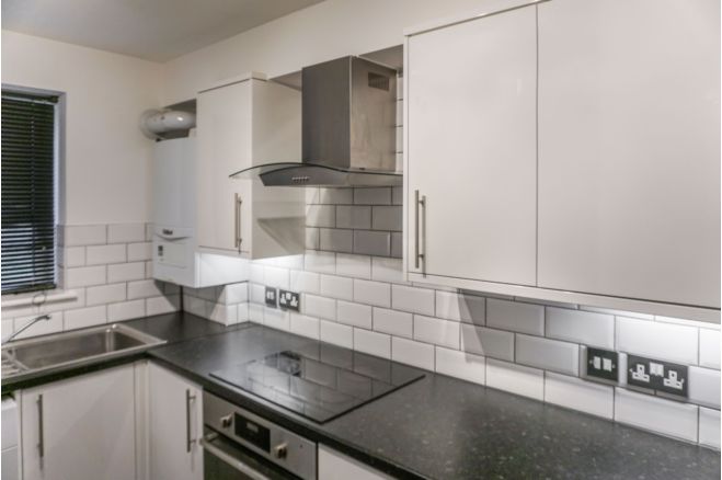 1 Bedroom Flat To Rent In Braithwaite Avenue Romford Rm7 0ds