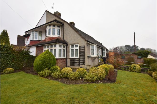 3 Bedroom Semi Detached House For Sale In Greenhayes Avenue Banstead Sm7 2jf
