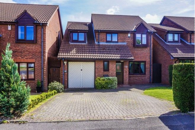 4 Bedroom Detached House To Rent In Balliol Court