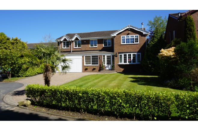 5 Bedroom Detached House For Sale In Felsted Bolton Bl1 5ey