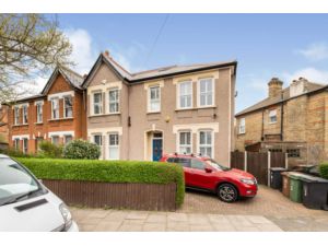 5 Bedroom Semi Detached House For Sale In Queenswood Road Forest Hill Se23 2qr